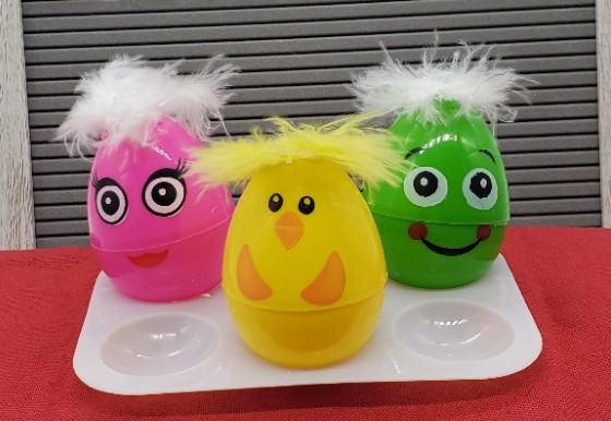 Easter eggs with feather hair